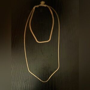 Double layered flat necklace